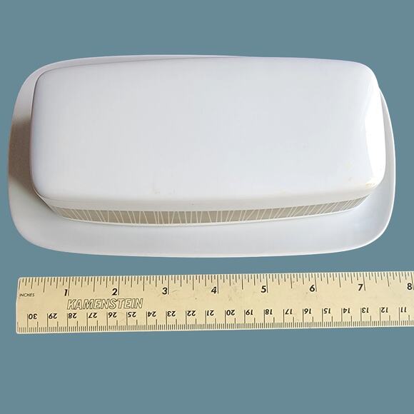 Vintage 1960s Mikasa Olive Green "Accent Contour 5584" Butter Dish - Picture 5 of 5